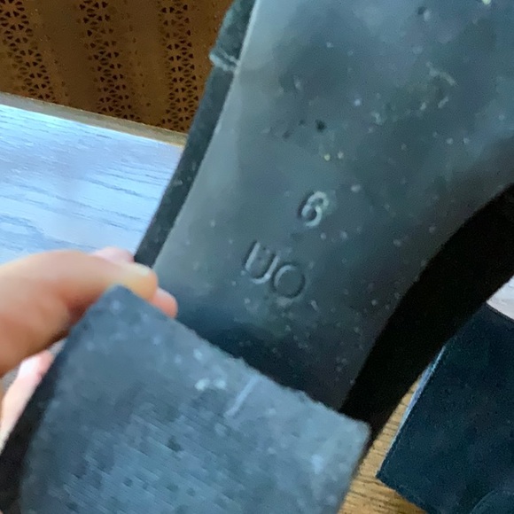 Urban outfitters black booties with interchangeable hoop accessories - Picture 7 of 7